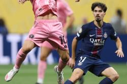 九游首页关于冲刺阶段欧冠传出新动向，巴黎圣日耳曼远射贴柱，管理层表态——更衣室稳定，赛季目标并未改变的信息