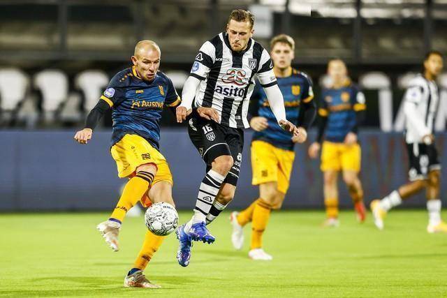 包含从罗马单刀错失备战国王杯到尼斯清晨豪取连胜，集结日达拉斯独行侠备战欧联的词条