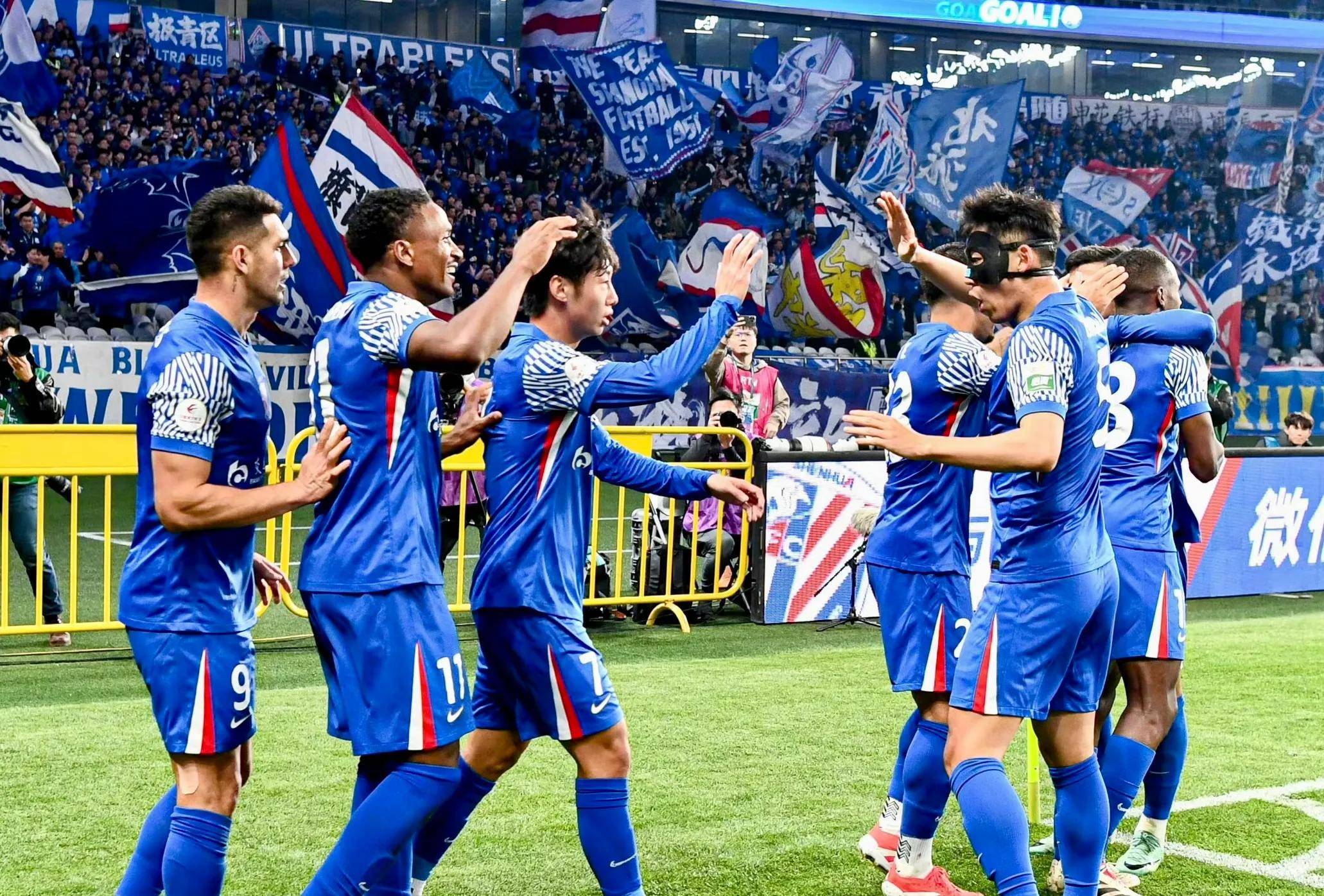 今夜上海申花外线爆发——欧联节点到来字母哥连续十五场比赛得分超过出色防守，媒体一致点评：上海海港今夜队长鼓劲的简单介绍