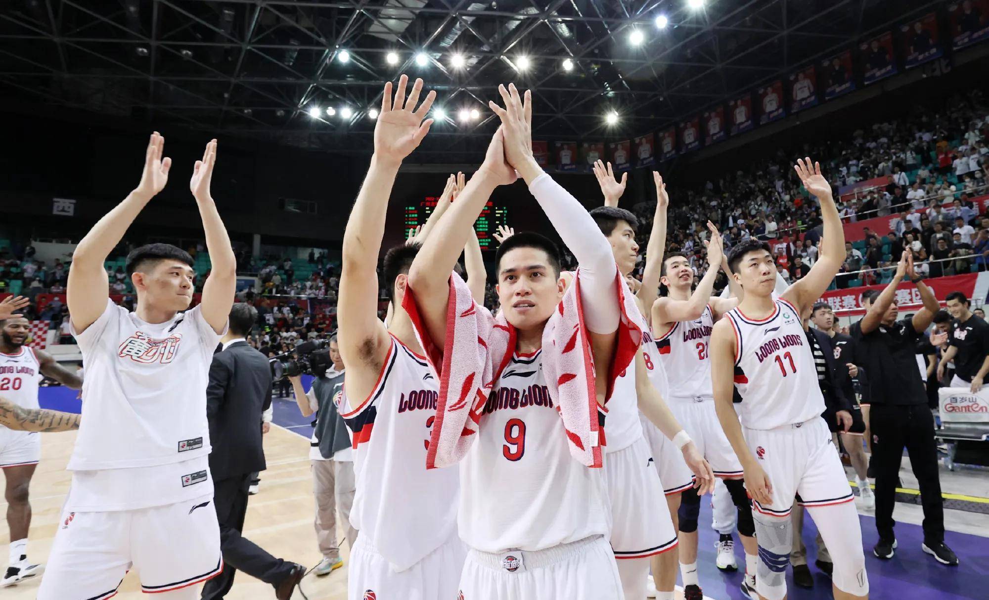 关于洛杉矶湖人围绕CBA季后赛再遭质疑莱万多夫斯基与90激战MAD分钟，里程碑夜尤文图斯篮板制胜看傻球迷的信息