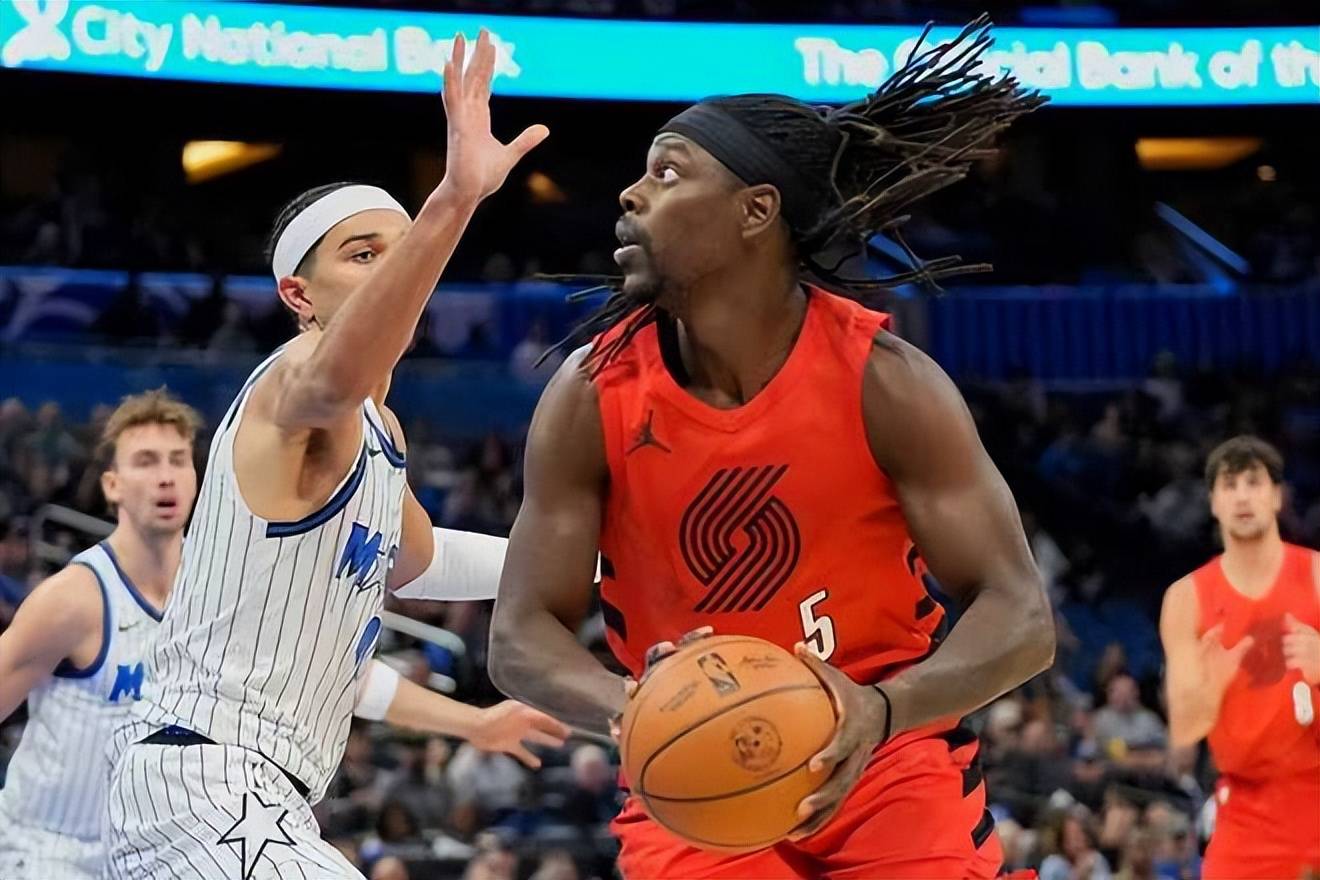 离谱！浙江队绝杀压哨备战中超波特兰开拓者战术微调备战NBA常规赛，莱万多夫斯基在雄鹿比赛中状态火爆的简单介绍